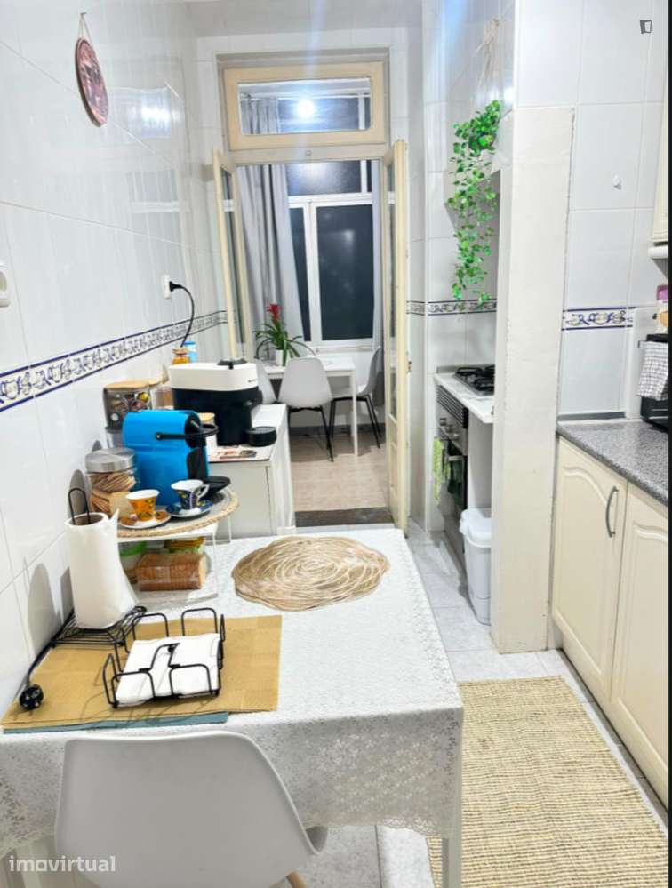 Quarto - localizado em Penha de França Lisbon - Grande imagem: 5/12