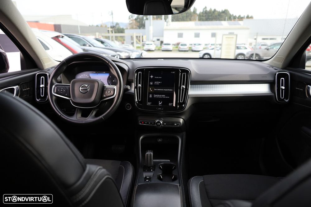 Volvo XC 40 2.0 D3 Momentum Geartronic - 19