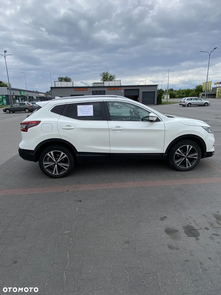 Nissan Qashqai 1.6 DCi 4x4 Tekna EU6 - 7