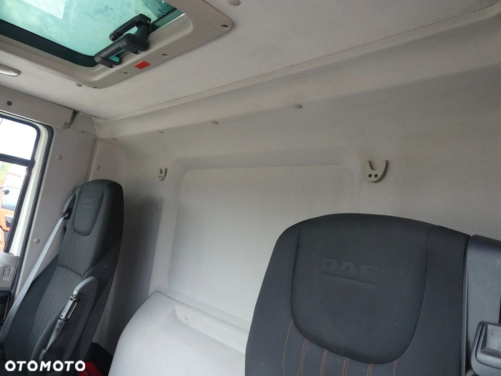 DAF CF 370 / 6x2 / CHŁODNIA 8.25 + WINDA / EURO 6 / 330 TYS KM / - 20
