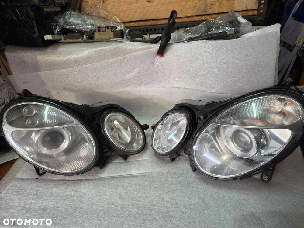 Lampa lampy przód Mercedes E Klasa W211 Xenon przed liftem