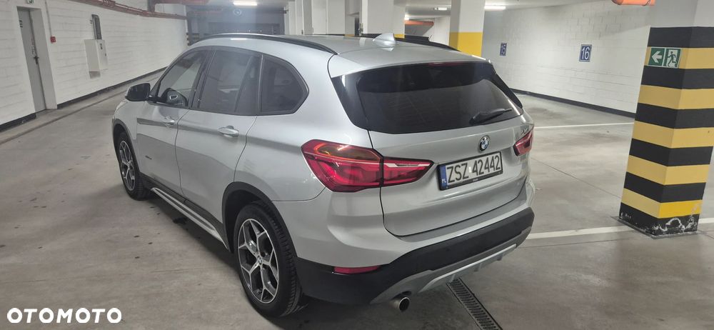 BMW X1 sDrive18d xLine - 9