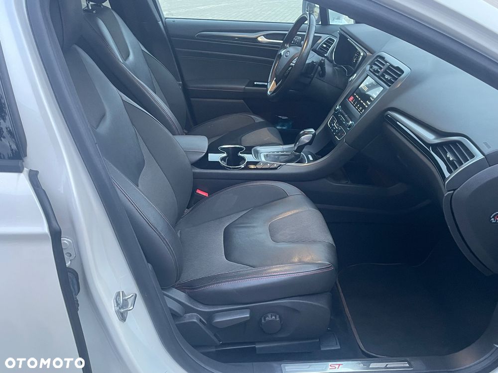 Ford Mondeo 2.0 TDCi STart-Stopp PowerShift-Aut ST-Line - 34