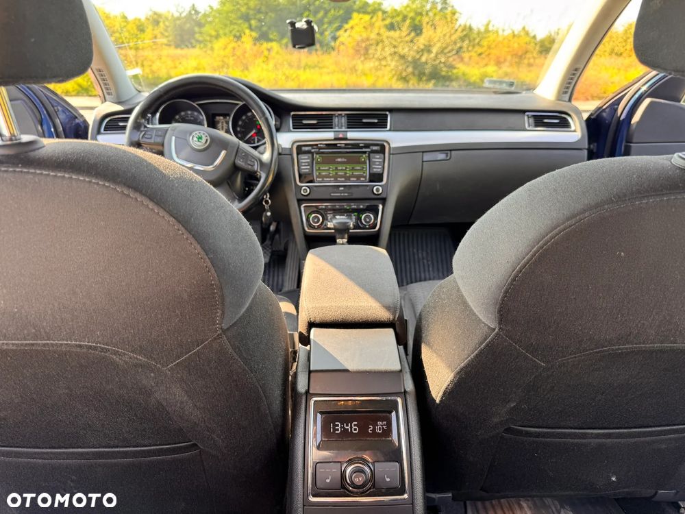 Skoda Superb 2.0 TDI 4x4 Comfort DSG - 33