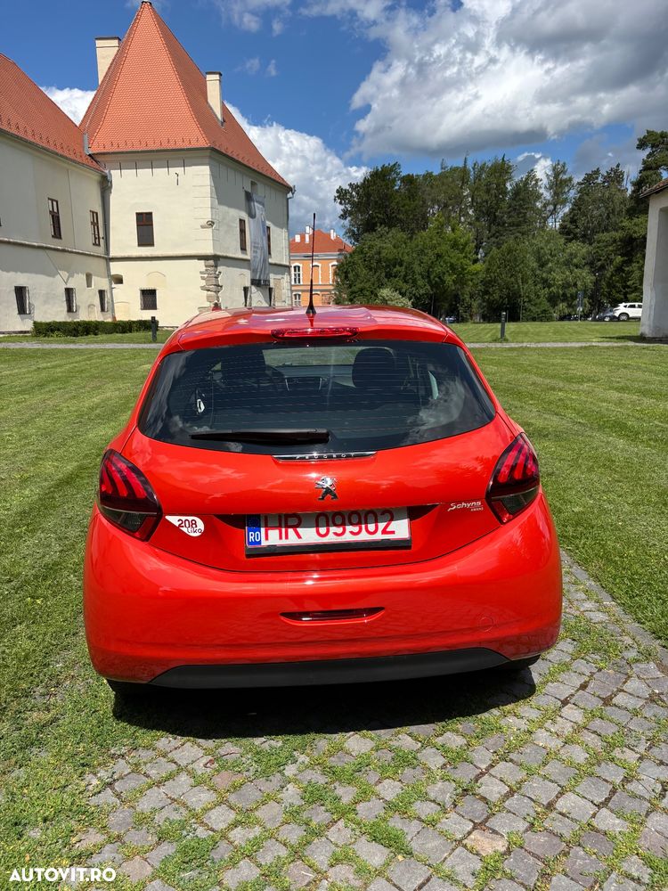 Peugeot 208 - 6