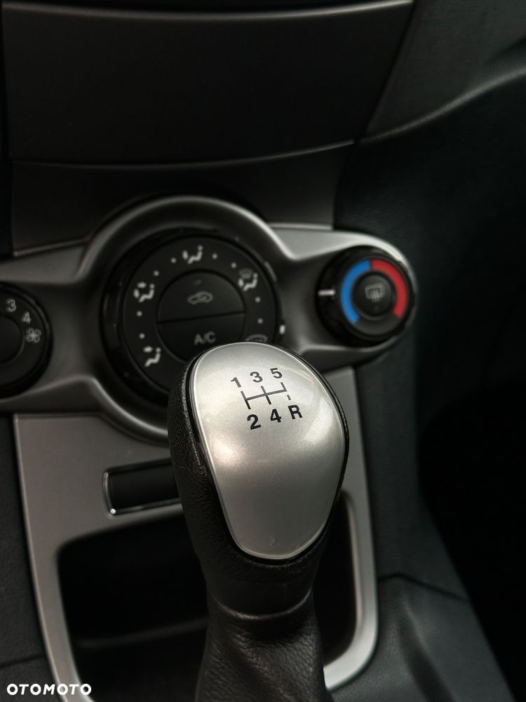 Ford Fiesta 1.25 Trend - 34