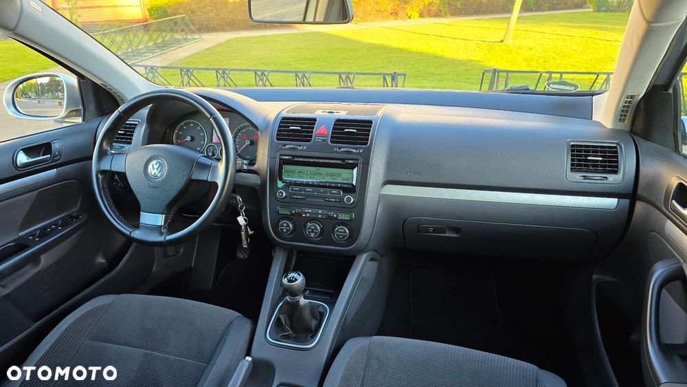 Volkswagen Golf - 12