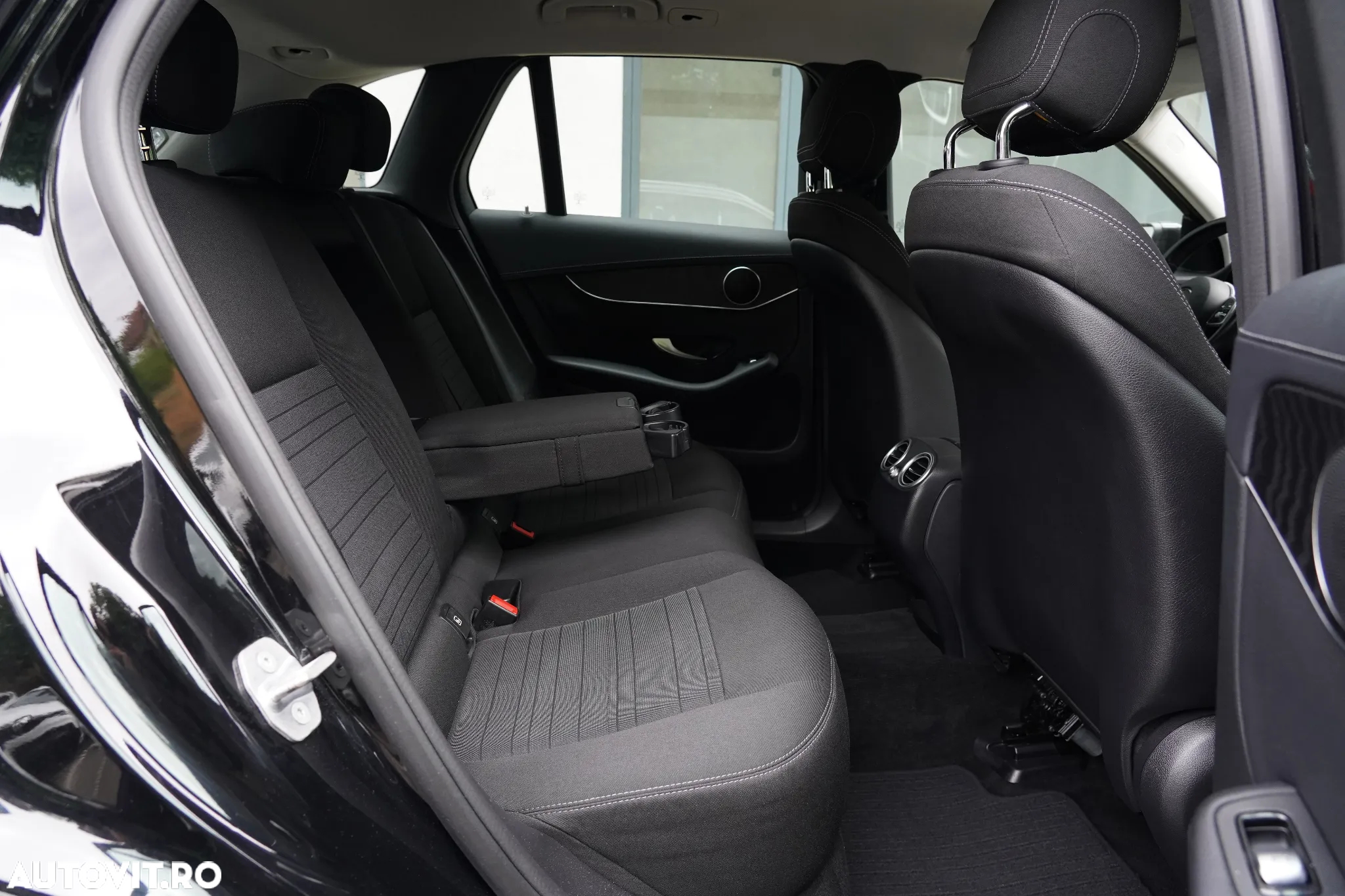 Mercedes-Benz GLC 220 d 4Matic 9G-TRONIC Avantgarde Advanced - 5