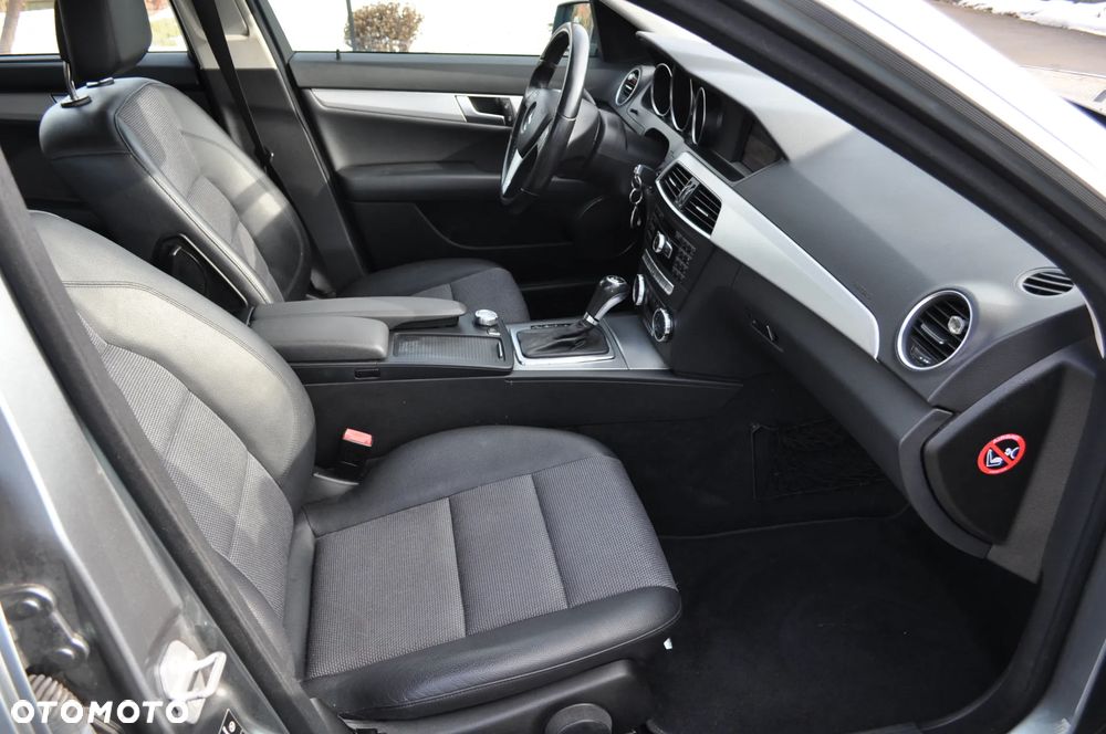 Mercedes-Benz Klasa C 180 BlueEFFICIENCY 7G-TRONIC - 18