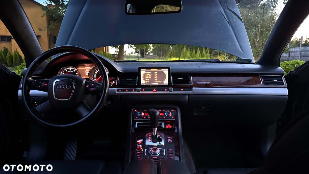 Audi A8 W12 quattro Langversion - 13