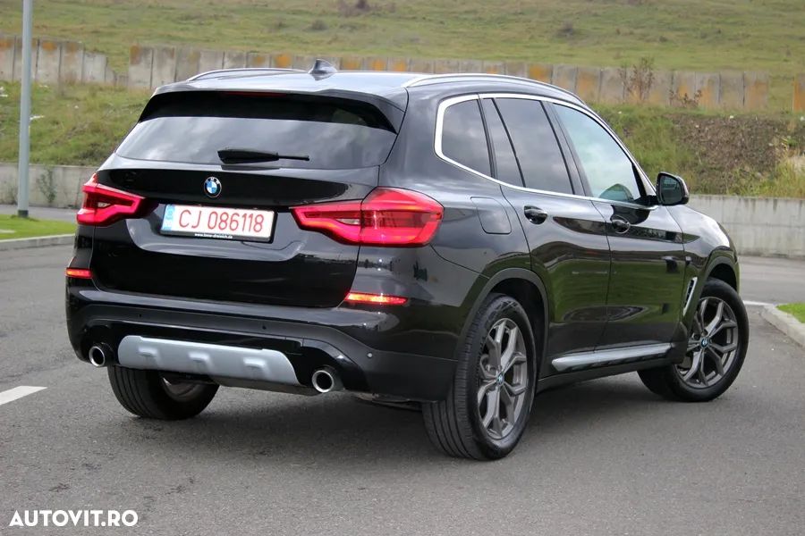 BMW X3 xDrive20d AT Luxury Line - 6