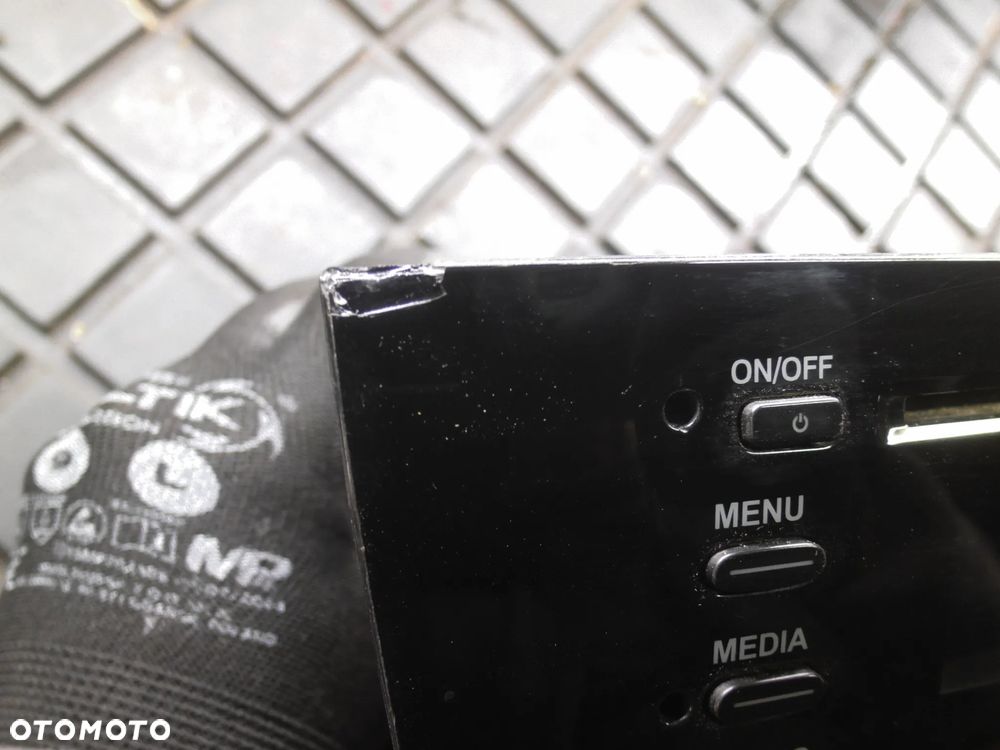 FIAT PUNTO EVO RADIO CD ODTWARZACZ 7355014090 ORYGINAŁ - 2