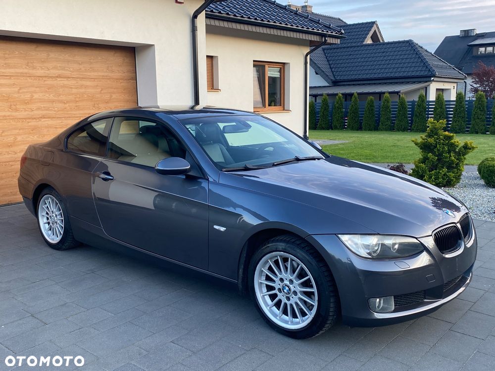 BMW Seria 3 320i M Sport Edition - 17