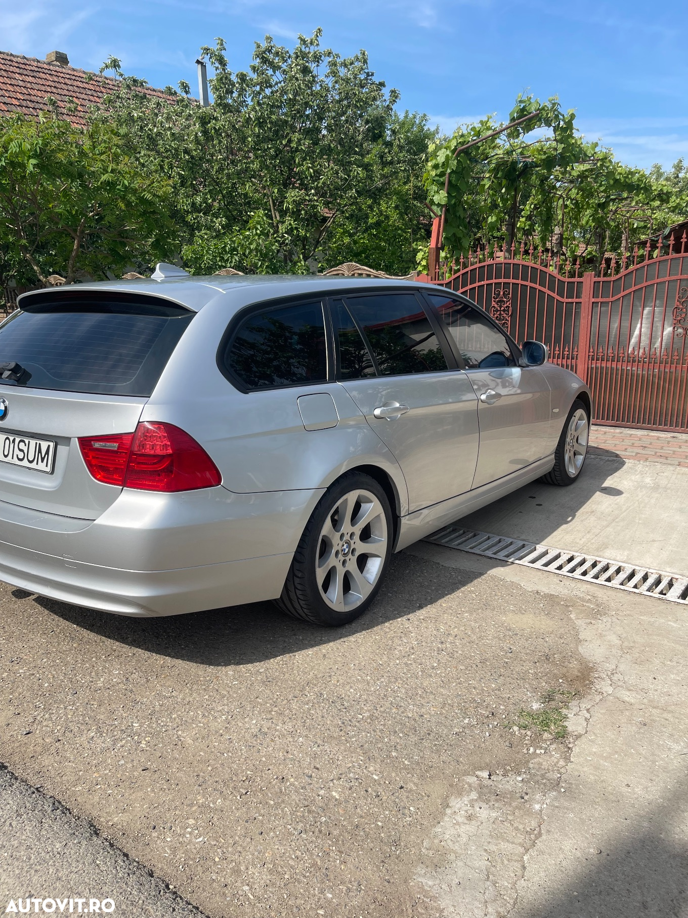 BMW Seria 3 320d DPF Aut. - 7
