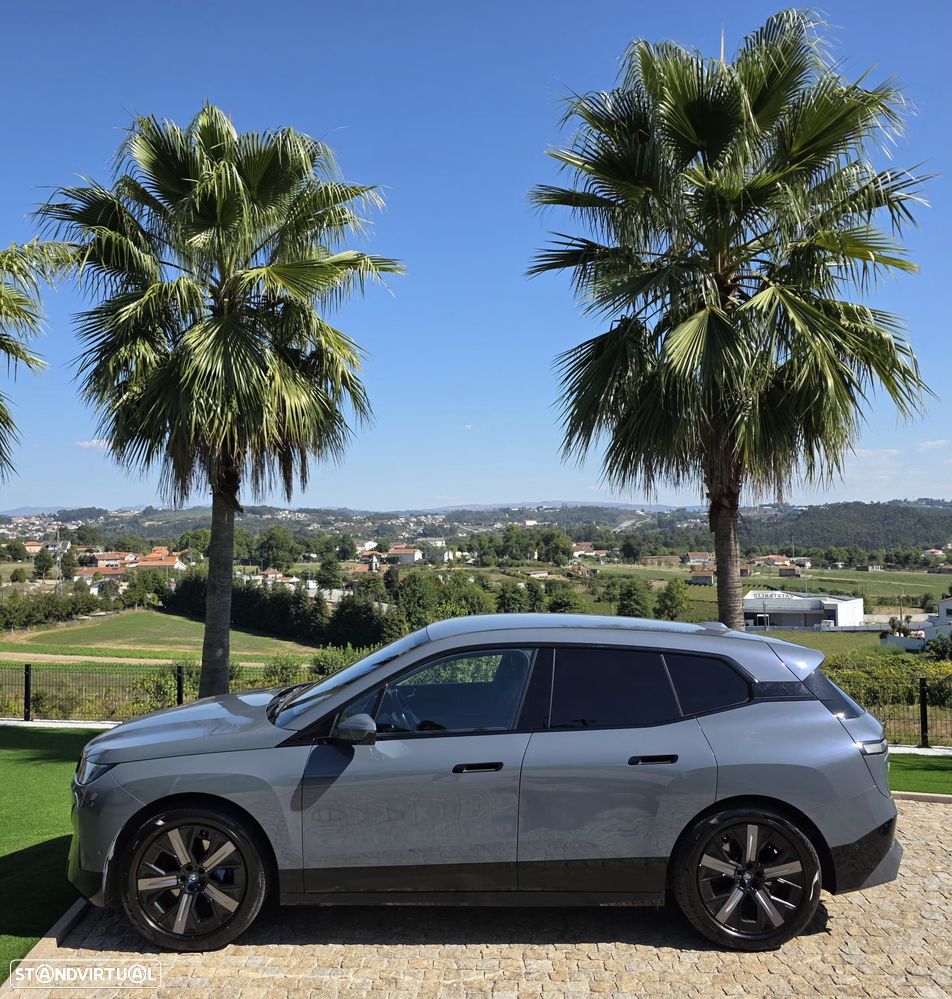 BMW iX xDrive40 - 6