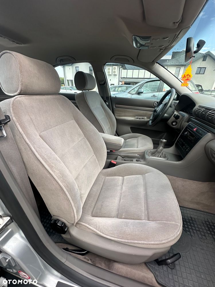 Audi A4 Limousine 1.8 Quattro - 14