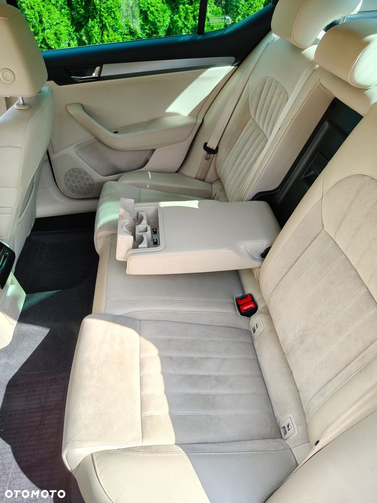 Skoda Superb 2.0 TDI Style DSG - 13