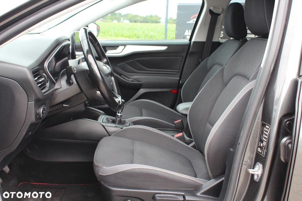 Ford Focus 1.0 EcoBoost STart-Stopp-System TITANIUM - 18