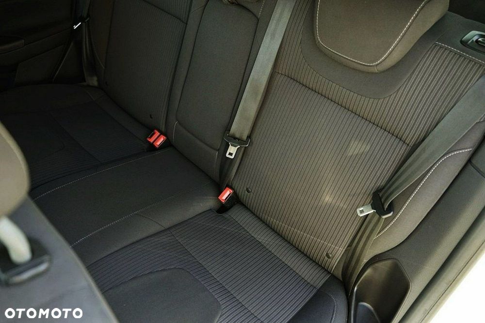 Ford Focus - 19