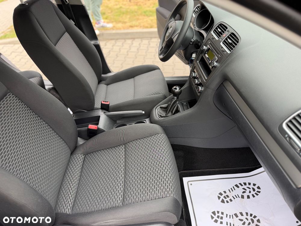 Volkswagen Golf 1.4 MATCH - 30