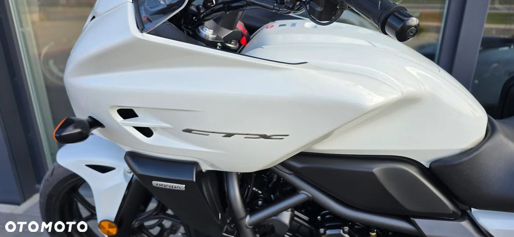 Honda CTX - 32