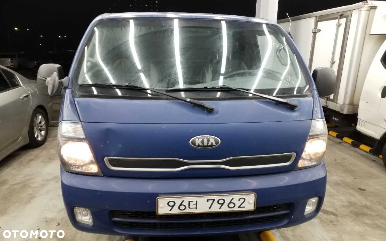 Kia K2500 - 24