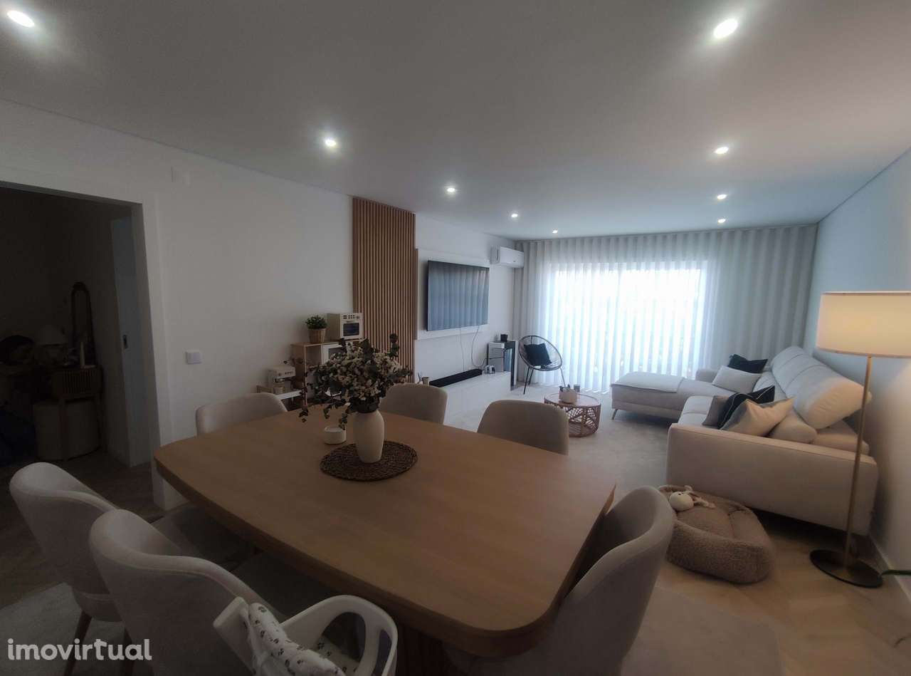 Apartamento  T3 Luxo 2 Suites, Varandas, Arrecadação e Garagem - Grande imagem: 3/60