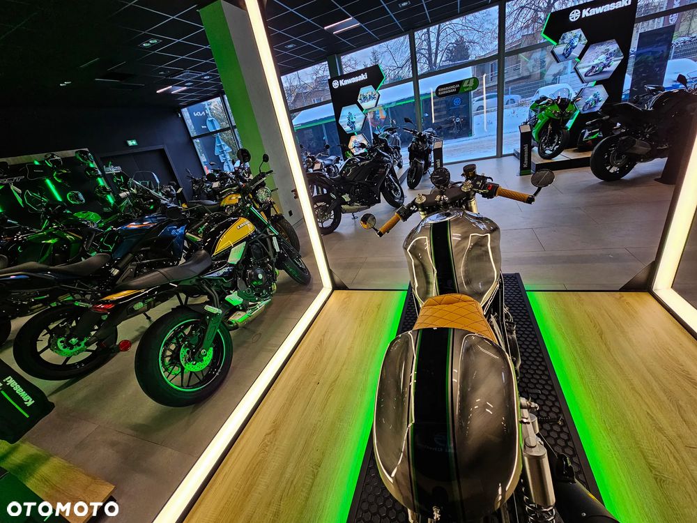 Kawasaki ER - 11