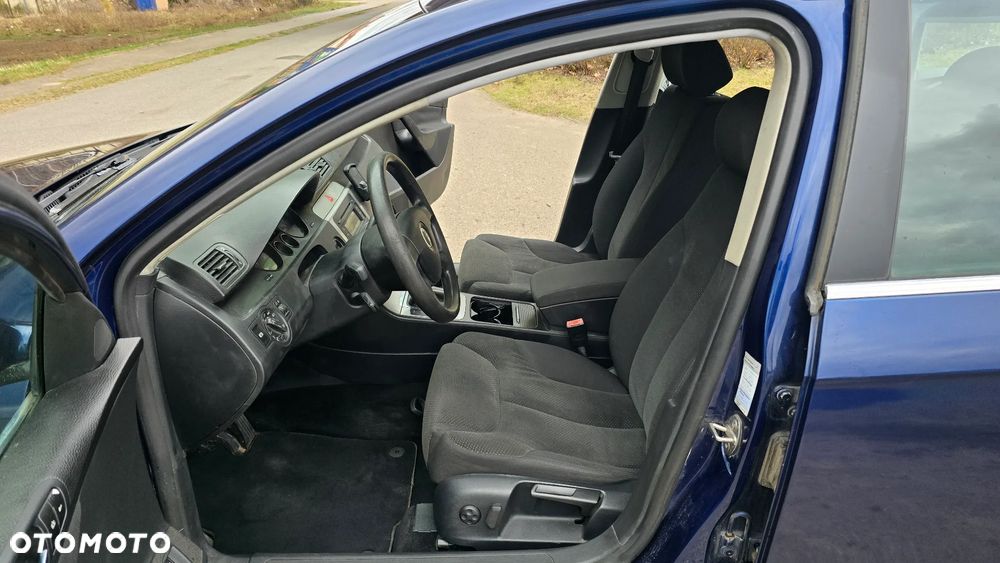 Volkswagen Passat 1.9 TDI DPF Individual - 35