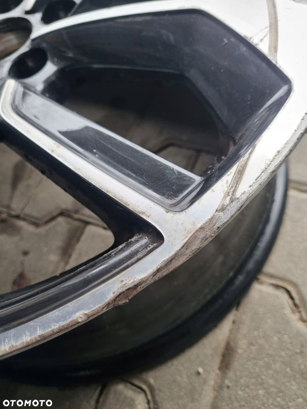 Felga AUDI A3 8Jx19 ET49 5x112 8Y0 601025S - 8