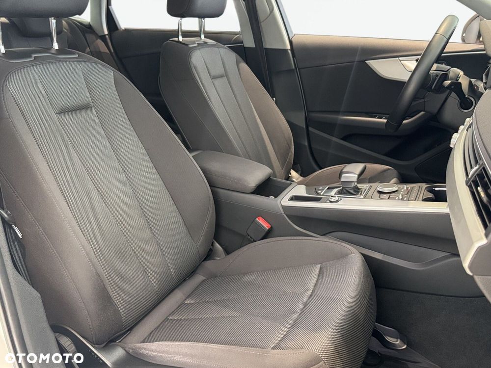 Audi A4 Limousine 1.4 TFSI S tronic - 17