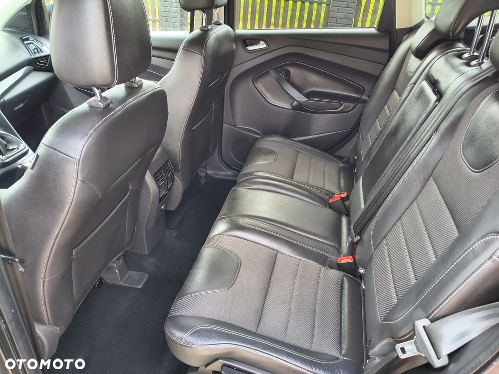 Ford Kuga 2.0 TDCi FWD ST-Line - 13