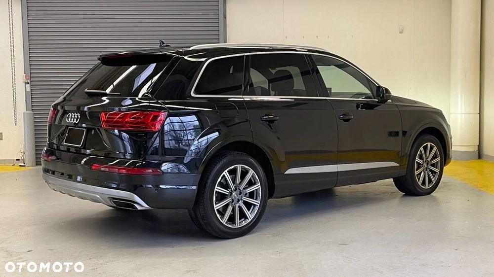 Audi Q7 - 7