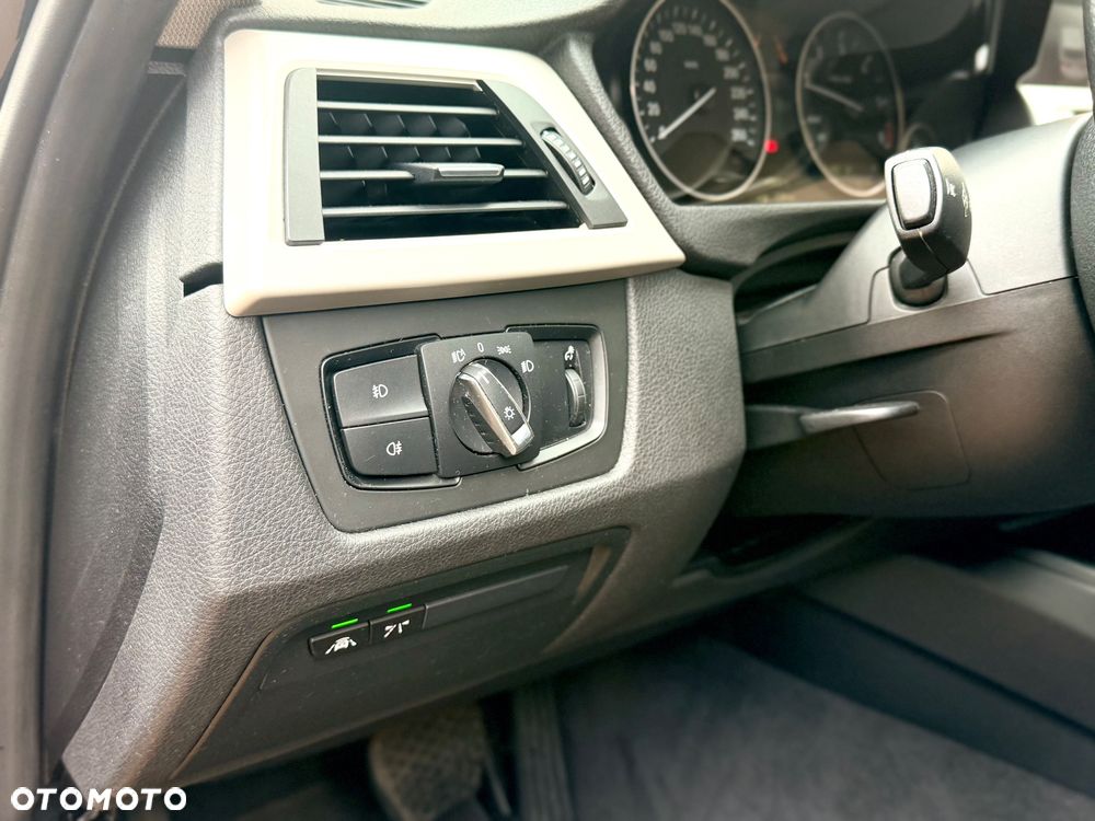 BMW Seria 3 320d - 18