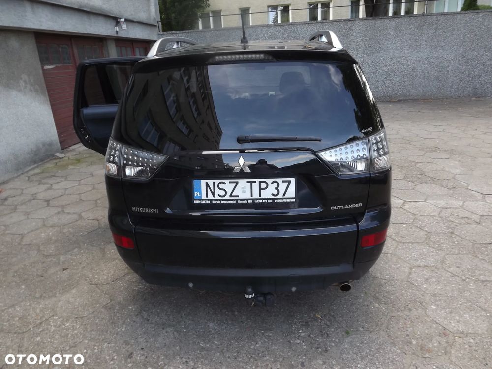 Mitsubishi Outlander 2.4 Instyle CVT - 2