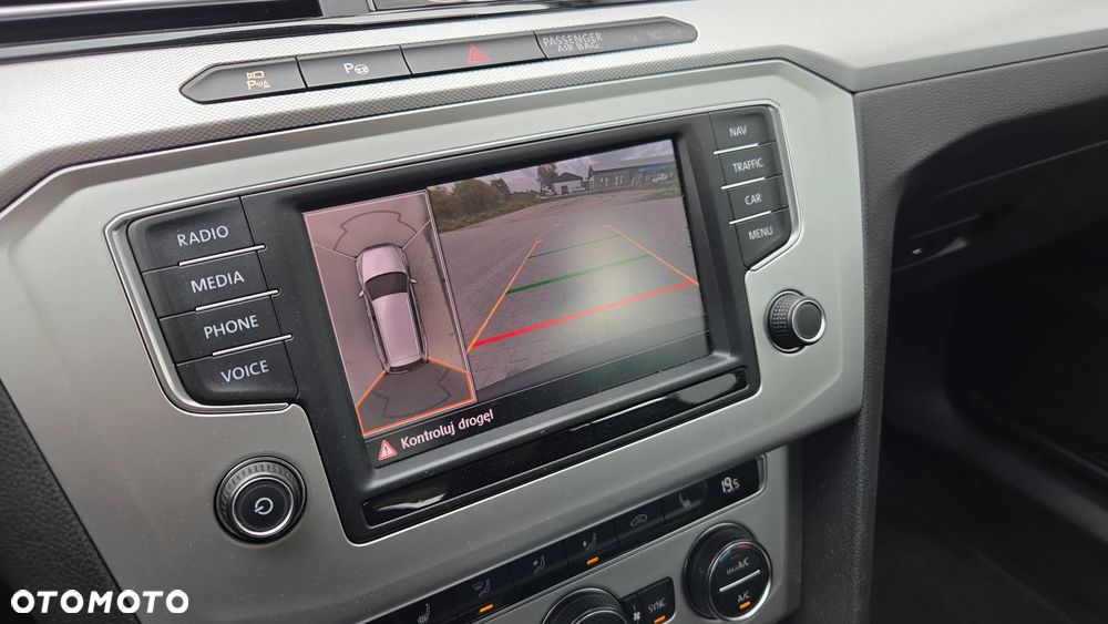 Volkswagen Passat Variant 2.0 TDI SCR DSG Comfortline - 7