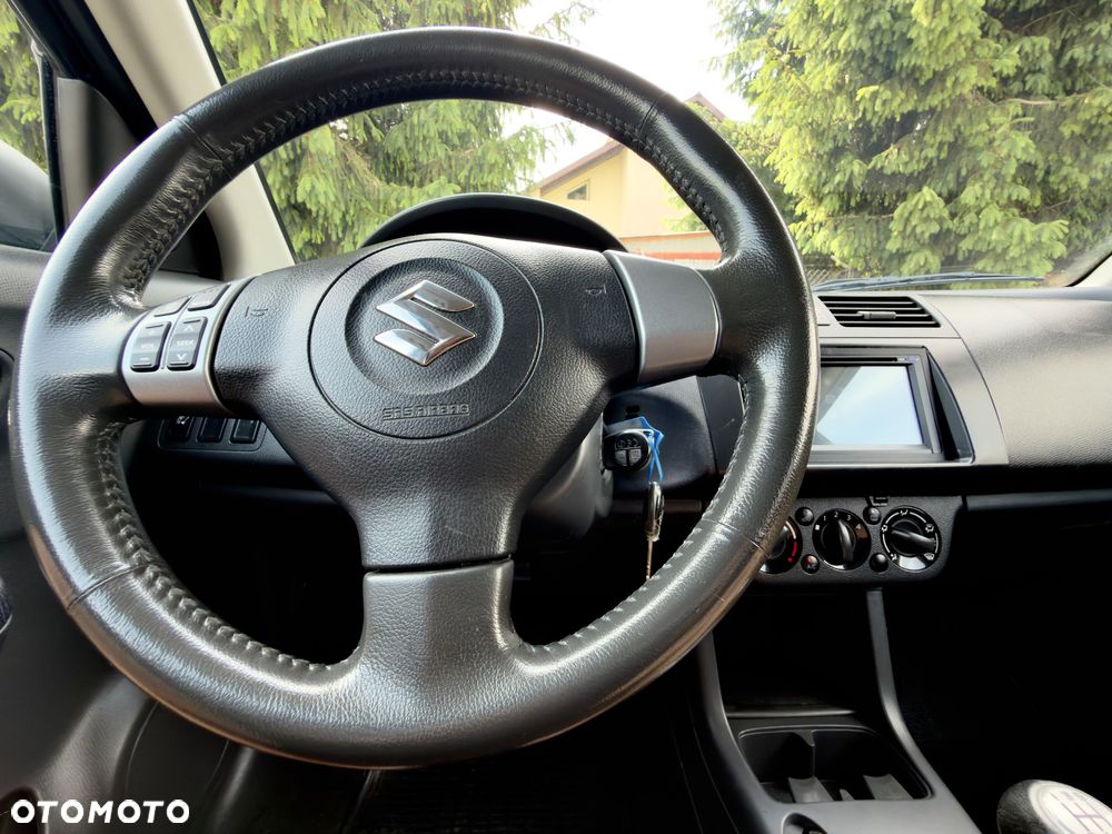 Suzuki Swift 1.3 4x4 Comfort - 21