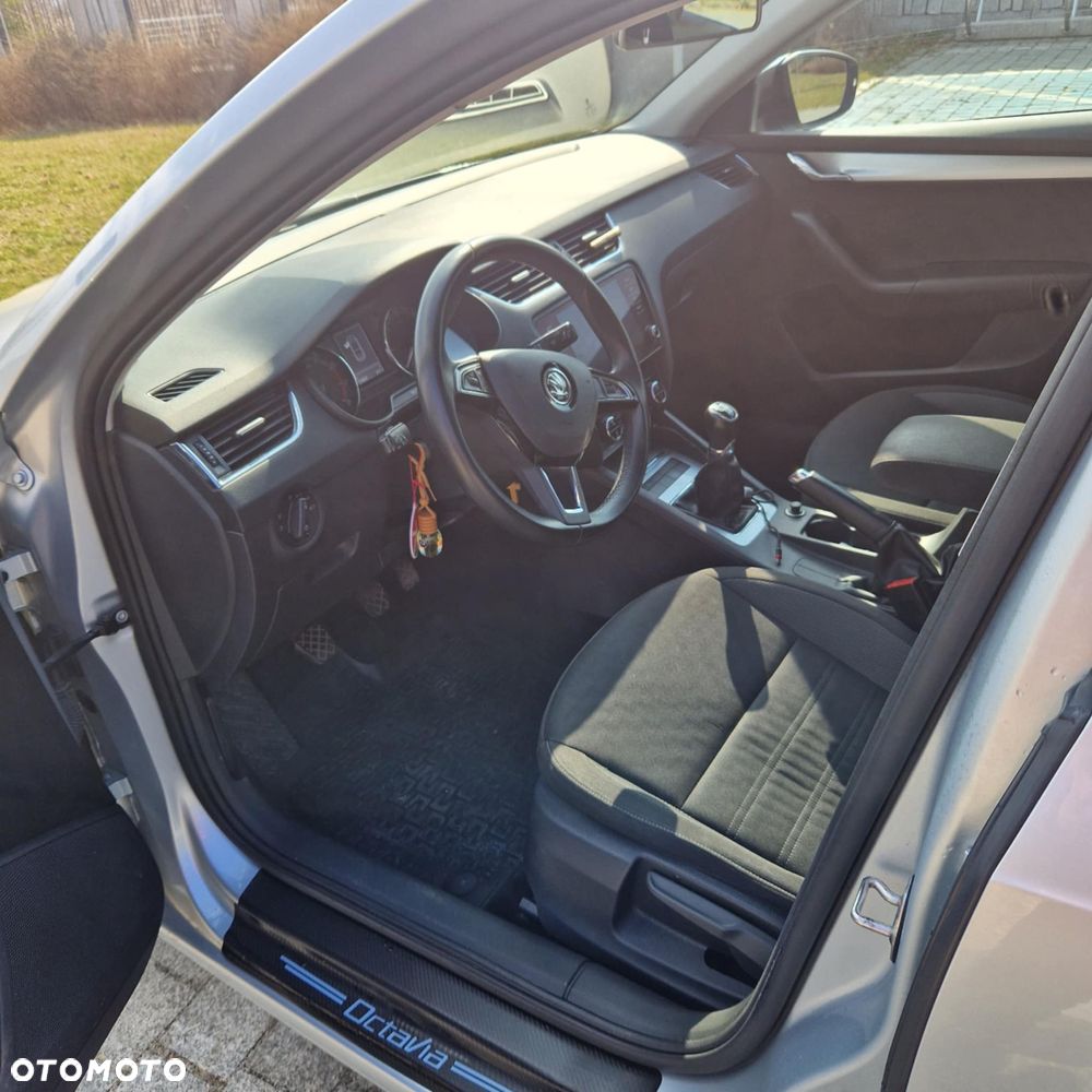 Skoda Octavia - 11