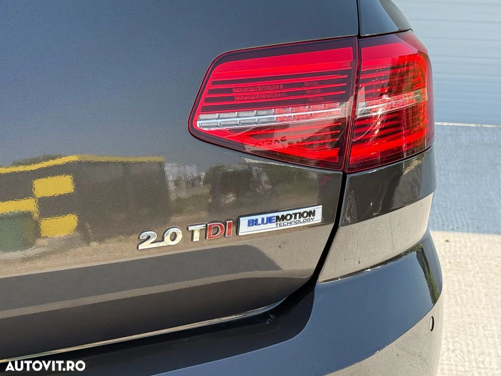 Volkswagen Passat 2.0 TDI DSG Highline - 9