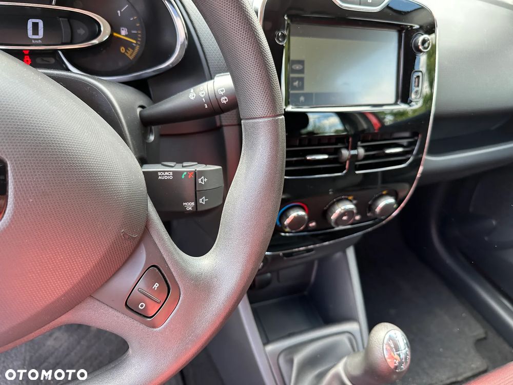 Renault Clio - 11