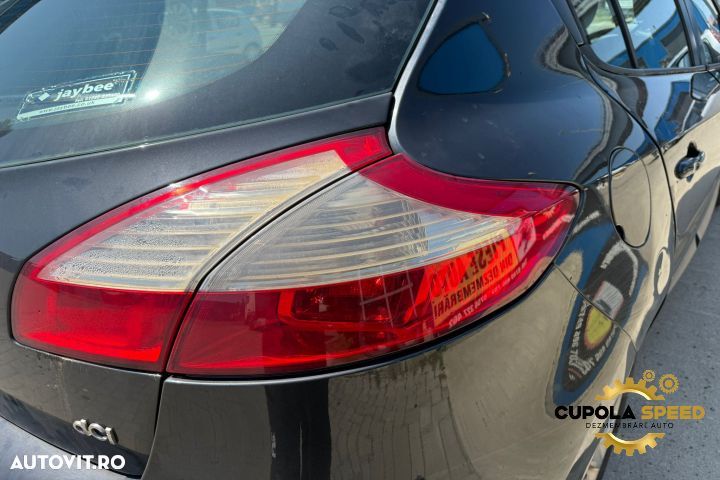 Lampa Tripla stop dreapta pe aripa Renault Megane 3 [2008 - 2014] - 1