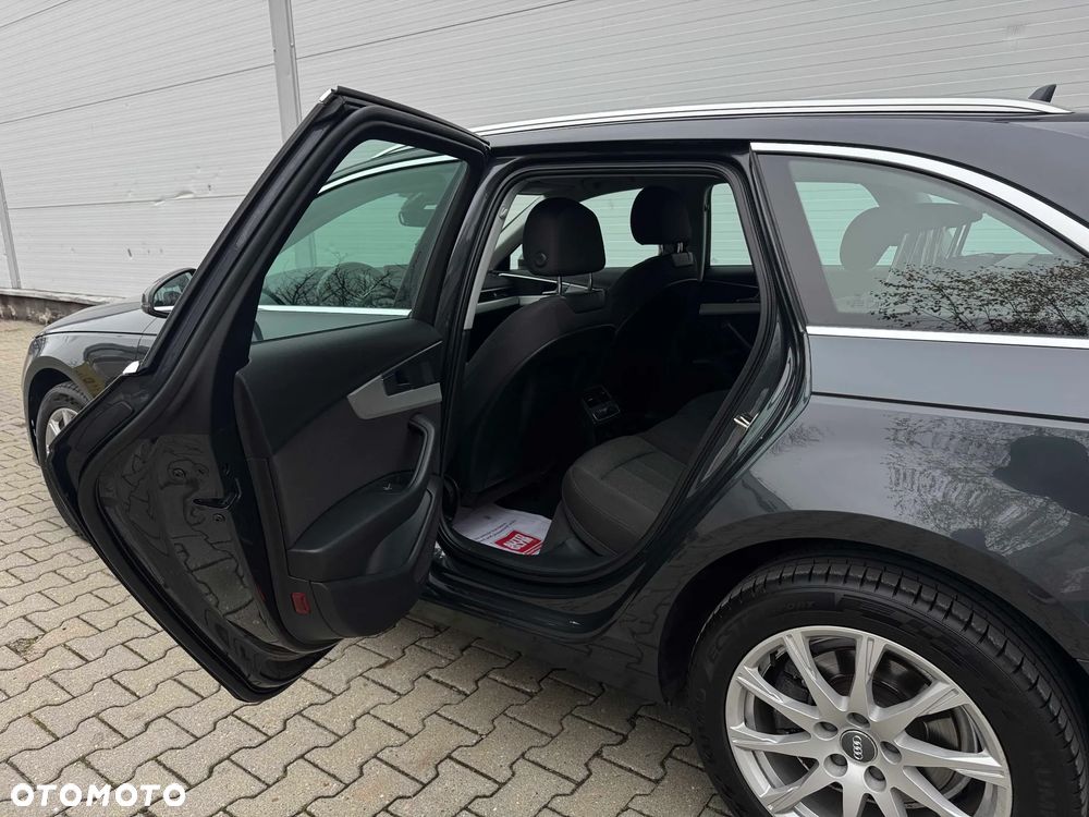 Audi A4 Avant 2.0 TDI S tronic - 16