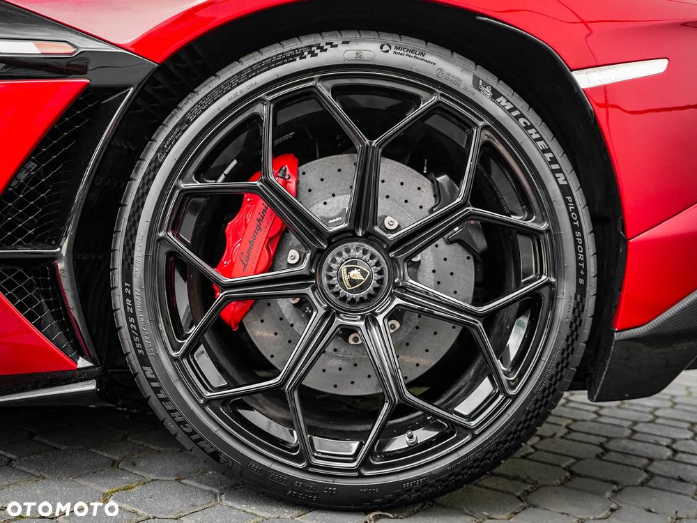 Lamborghini Aventador SVJ - 21