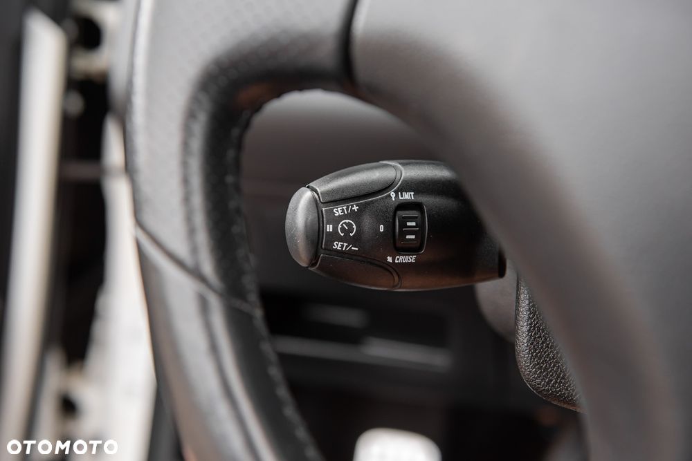 Peugeot 308 CC - 17