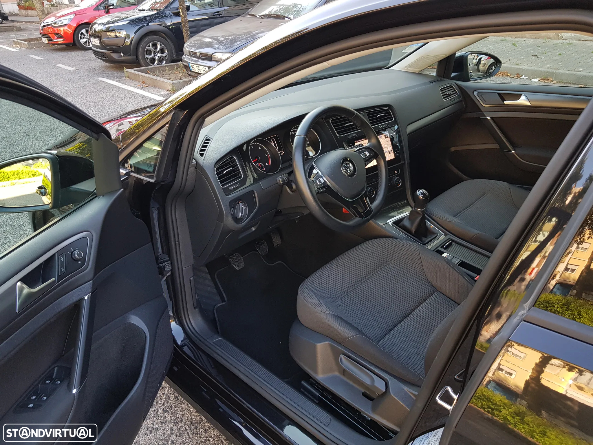 VW Golf Variant 1.6 TDi Confortline - 13