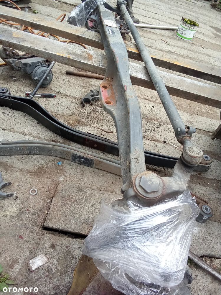 belka przednia zawieszenia renault gama T - 3