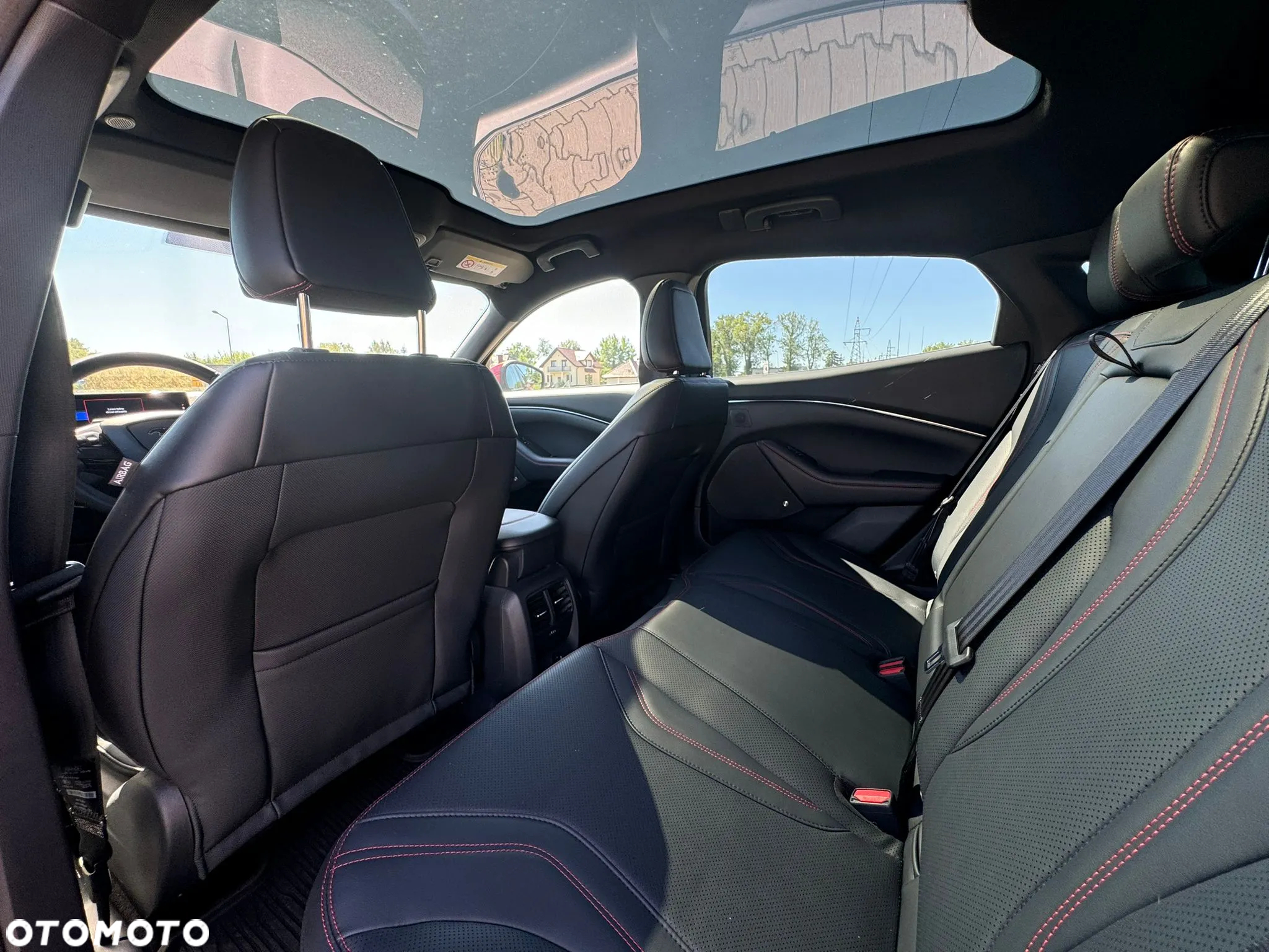 Ford Mustang Mach-E 98kWh AWD First Edition - 14