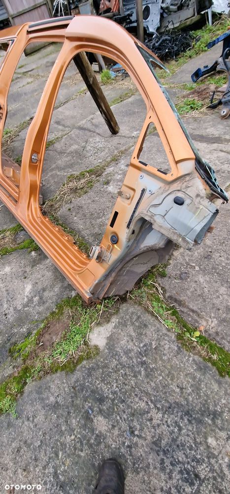 Próg+BŁOTNIK PRAWY VW Caddy III Maxi 2K5 - 2