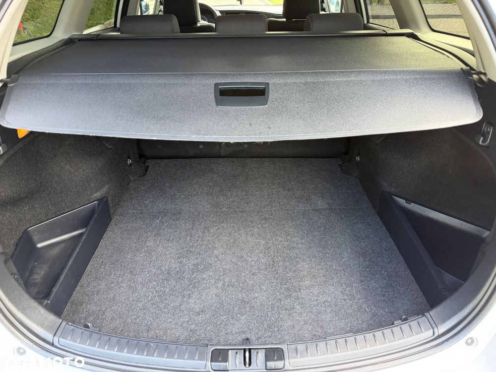 Toyota Auris 1.4 D-4D Dynamic - 15