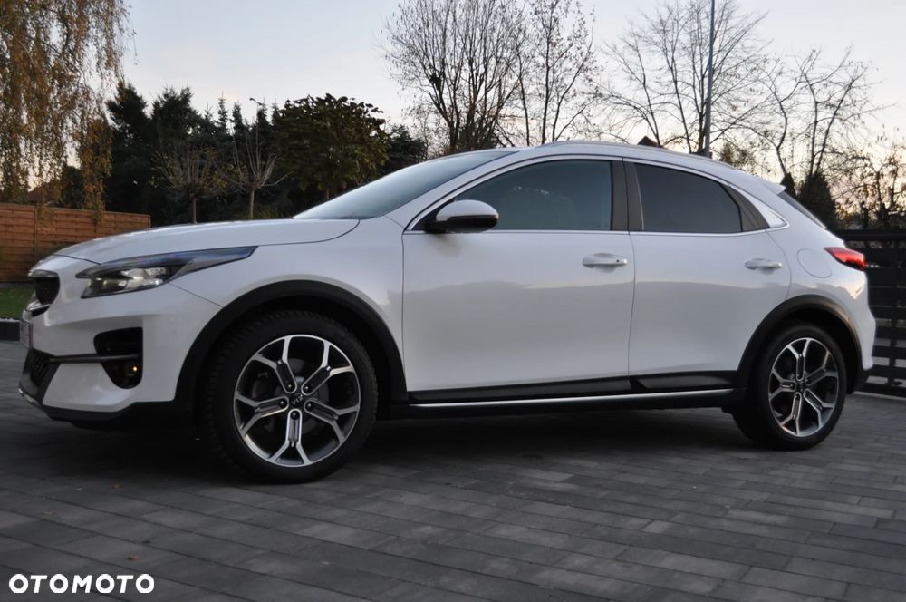 Kia XCeed 1.6 CRDi DCT7 PLATINUM EDITION - 4